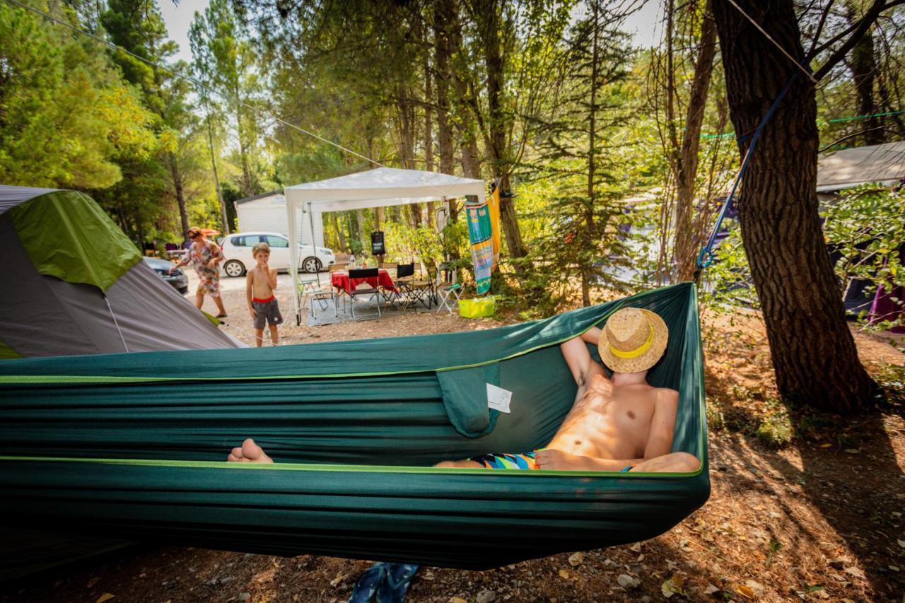 Camping La Peiriere Tuchan Eksteriør bilde